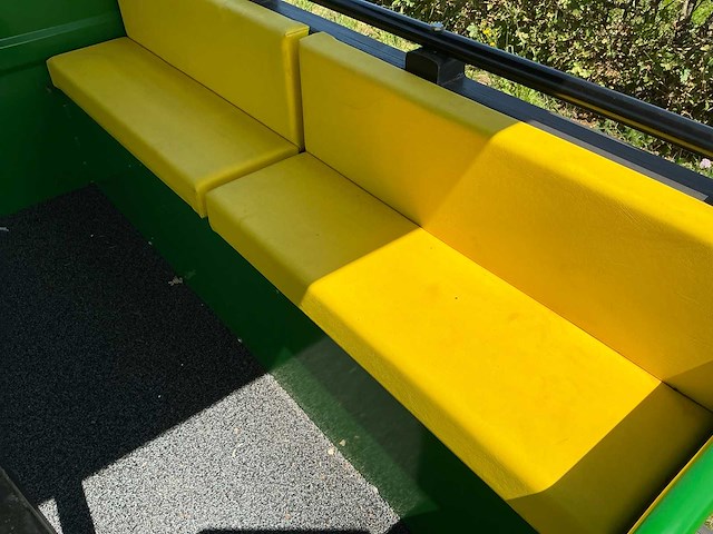 John deere gator terrein voertuig met aanhangwagen - afbeelding 25 van  37