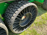 John deere gator terrein voertuig met aanhangwagen - afbeelding 2 van  18