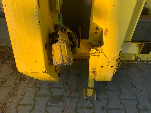 John deere gras pick-up machine - afbeelding 8 van  9