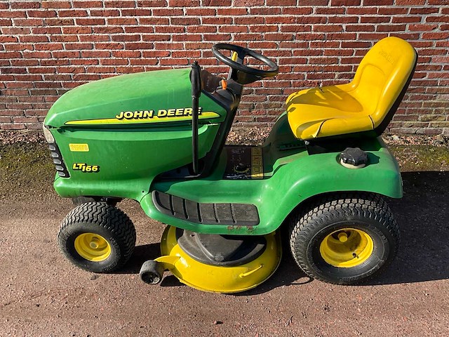 John deere lt166 zitmaaier - afbeelding 12 van  20