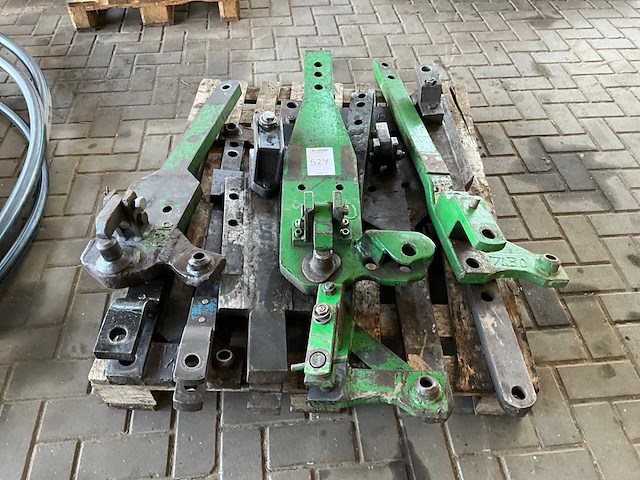 John deere / new holland treklat (11x) - afbeelding 1 van  6