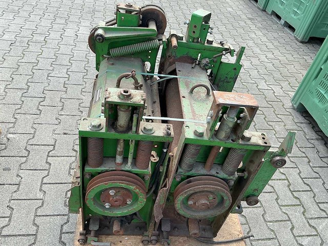 John deere onderdelen voor 6000 / 7000-serie zelfrijdende veldhakselaars – circa 10 pallets - afbeelding 3 van  36