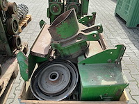 John deere onderdelen voor 6000 / 7000-serie zelfrijdende veldhakselaars – circa 10 pallets - afbeelding 6 van  36