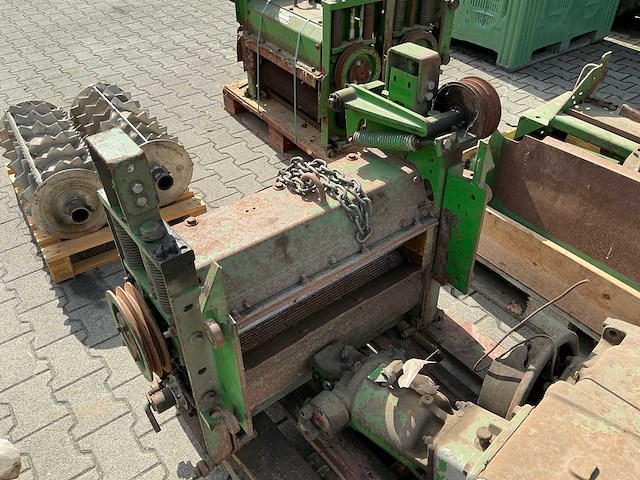 John deere onderdelen voor 6000 / 7000-serie zelfrijdende veldhakselaars – circa 10 pallets - afbeelding 13 van  36