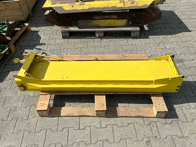 John deere onderdelen voor 6000 / 7000-serie zelfrijdende veldhakselaars – circa 10 pallets - afbeelding 22 van  36