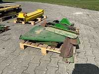 John deere onderdelen voor 6000 / 7000-serie zelfrijdende veldhakselaars – circa 10 pallets - afbeelding 28 van  36