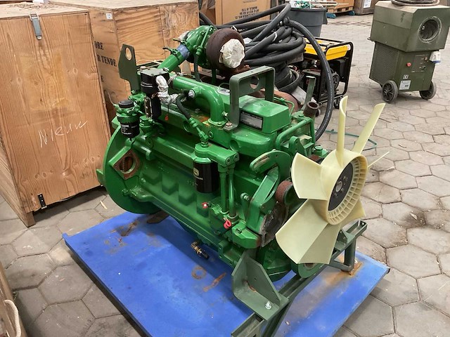 John deere powertech 6,8 liter dieselmotor - afbeelding 11 van  11