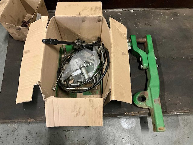 John deere puckup hitch 6000 r serie - afbeelding 4 van  4