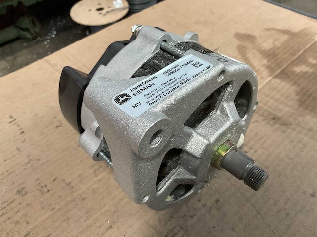 John deere reman alternator - afbeelding 2 van  5