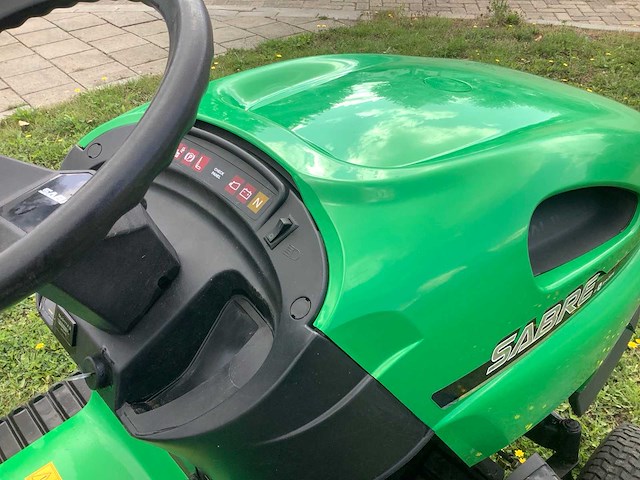 John deere sabre 1540 zitmaaier - afbeelding 8 van  11