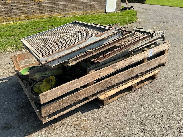 John deere t-660 maaidorser zevenpakket - afbeelding 1 van  8