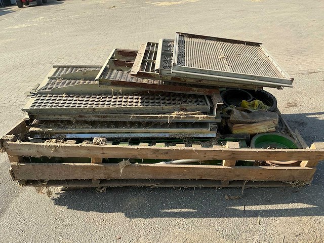 John deere t-660 maaidorser zevenpakket - afbeelding 3 van  8