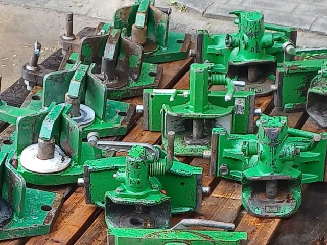 John deere trekhaken - afbeelding 1 van  17