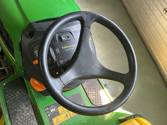 John deere x155r grasmaaier - afbeelding 2 van  17