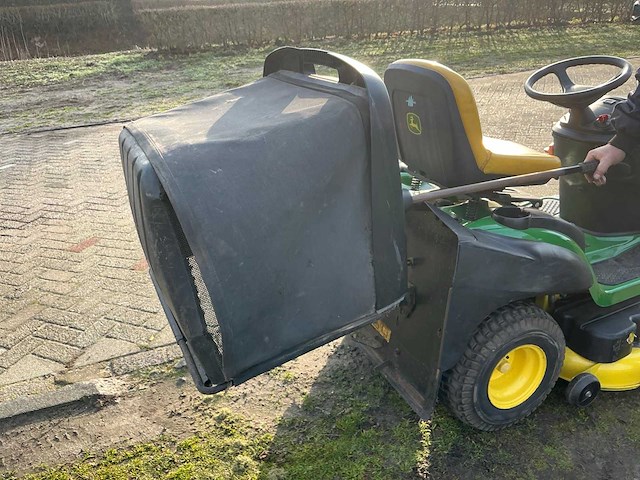 John deere x155r grasmaaier - afbeelding 17 van  22