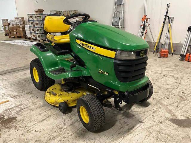 John deere x300 zitmaaier - afbeelding 2 van  11