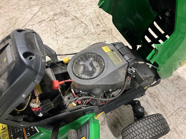 John deere x300 zitmaaier - afbeelding 9 van  11