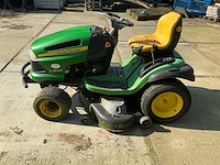Johndeere 100 zitmaaier - afbeelding 1 van  1