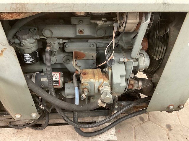 Johndeere dieselmotor - afbeelding 8 van  8