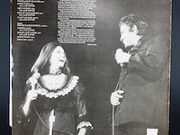 Johnny cash met june carter - afbeelding 2 van  5