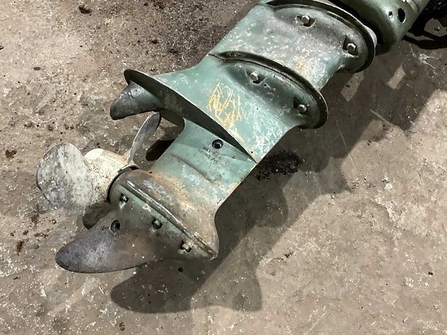 Johnson - 10 seahorse - antieke buitenboordmotor - afbeelding 2 van  5