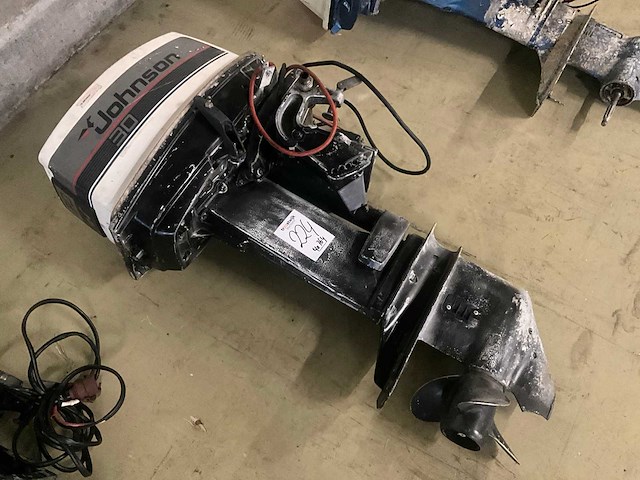 Johnson - 30 pk - buitenboordmotor - afbeelding 1 van  5