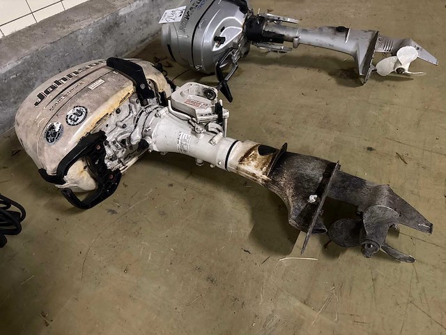 Johnson - 4-takt - 6 pk - buitenboordmotor - afbeelding 1 van  7