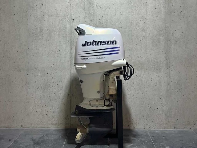 Johnson - langstaart - 140 pk efi - 4-takt - buitenboordmotor - afbeelding 1 van  1