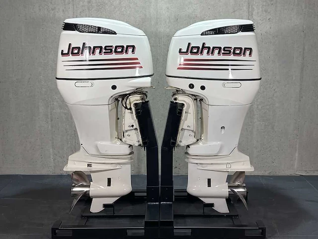 Johnson - staartlengte x - 2 x 200 pk injectie v6 - 4-takt - outboard motor - afbeelding 1 van  1