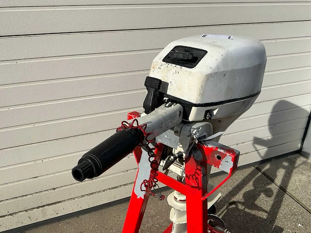Johnson 15 pk buitenboordmotor kortstaart - afbeelding 6 van  9