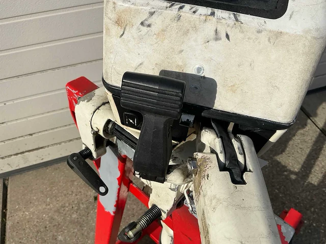 Johnson 15 pk buitenboordmotor kortstaart - afbeelding 7 van  9