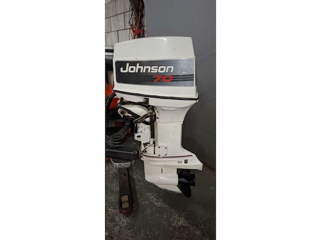 Johnson 70 pk buitenboordmotor - afbeelding 3 van  4