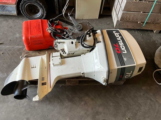 Johnson 70 pk buitenboordmotor - afbeelding 4 van  4