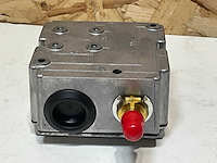 Johnson controls p77aaw-9350 pressostaat 3-30 bar diff 3 5-12 bar style 5 ped (2x) - afbeelding 6 van  9