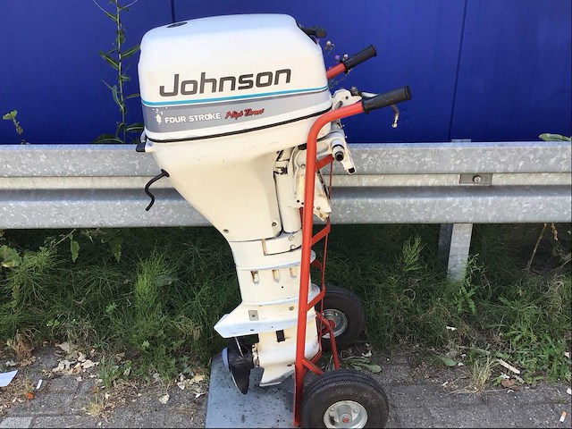 Johnson high trust 9.9 buitenboordmotor incl. bediening - afbeelding 2 van  3