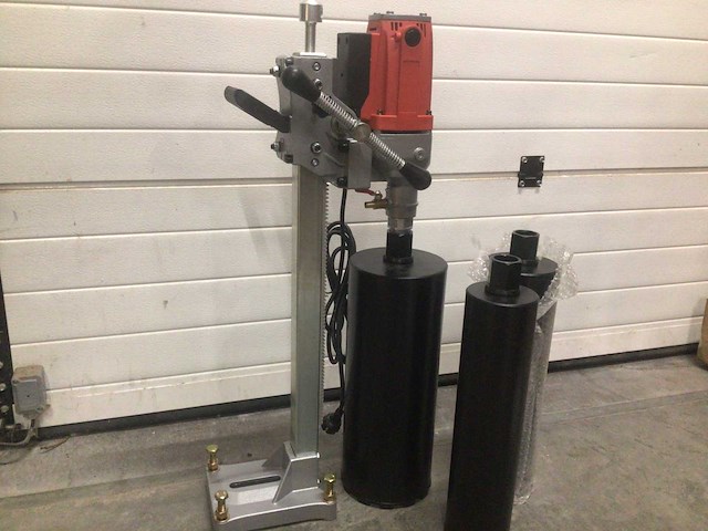 Johnson js-160 diamantboormachine met boorstatief - afbeelding 1 van  8