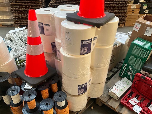 Joker gold l+ - industrieel poetspapier - papierrollen (24x) - afbeelding 2 van  5