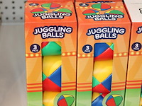 Jongleerballen, 12 dozen á drie stuks. - afbeelding 2 van  2