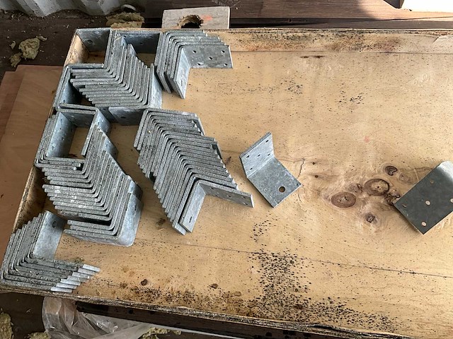 Jonkers hoekblikken - 120x100x80 mm - gegalvaniseerd - bouwmateriaal (68x) - afbeelding 8 van  8