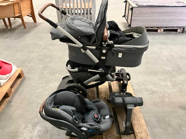 Joolz kinderwagen en autostoel - afbeelding 4 van  7