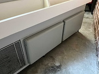 Jordao daisy rvt inbouw snackvitrine - afbeelding 8 van  10
