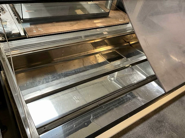 Jordao schepijsvitrine - afbeelding 3 van  9