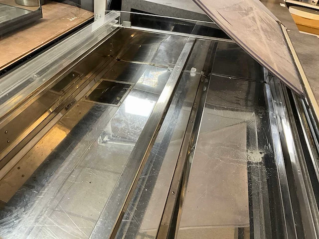 Jordao schepijsvitrine - afbeelding 4 van  9