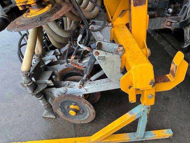 Joskin solodisc 6880/32 graslandbemester - afbeelding 9 van  18