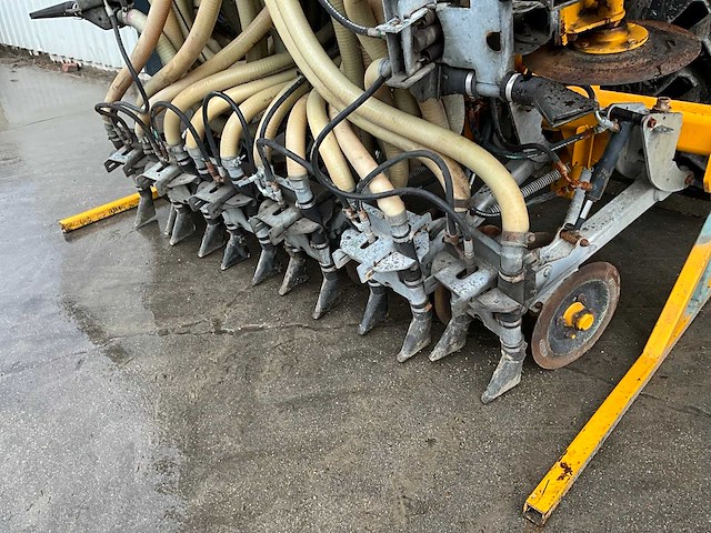 Joskin solodisc 6880/32 graslandbemester - afbeelding 15 van  18