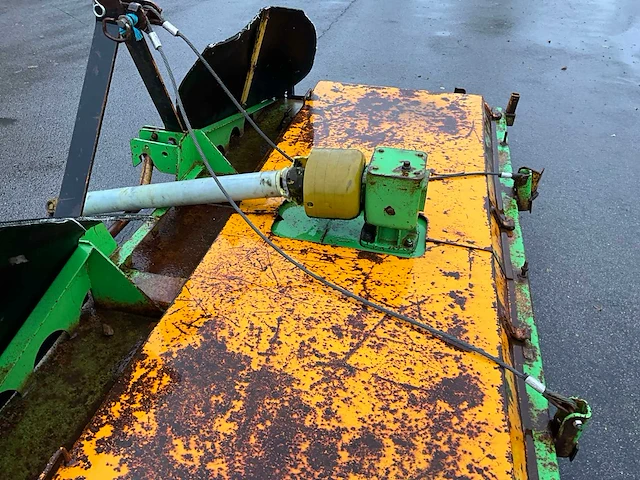 Joskin tr 275 c3 weidebloter - afbeelding 8 van  11