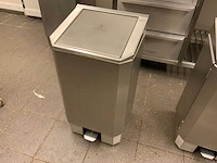 Josto rvs pedaalemmer prullenbak - afbeelding 1 van  7