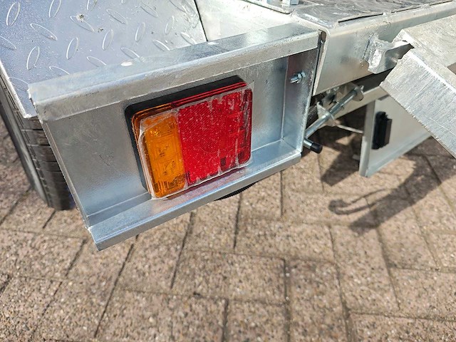 Jpc - 2025 - kv12 - minigraafmachine met aanhangwagen - afbeelding 29 van  43