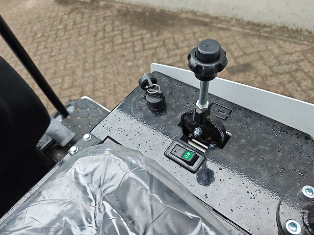 Jpc - 2025 - kv12 - minigraafmachine - afbeelding 5 van  21