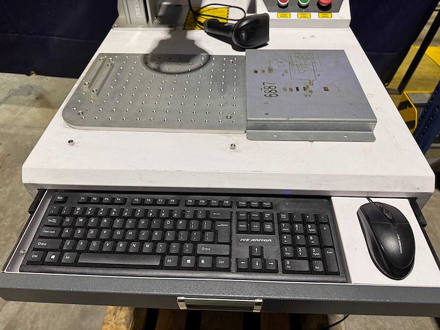 Jpt mopa - 2024 - sq-hb100w - metaal laser graveer/markeer machine - afbeelding 14 van  14